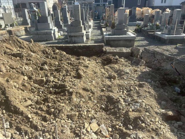 桑名市佛眼院　永代供養墓工事　⑮無縁塚解体